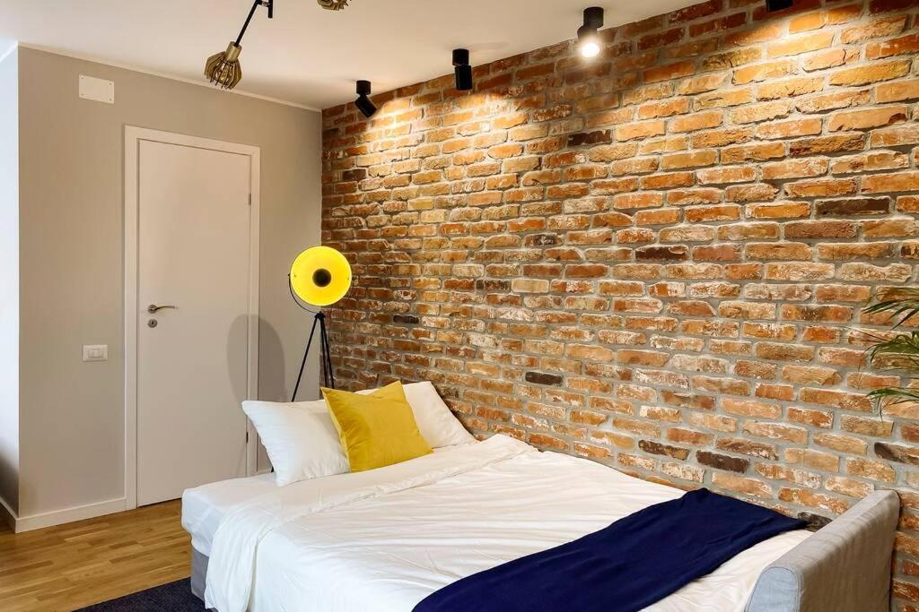 Amazing City View - Terrace+Netflix - City Center บูคาเรสต์ ภายนอก รูปภาพ